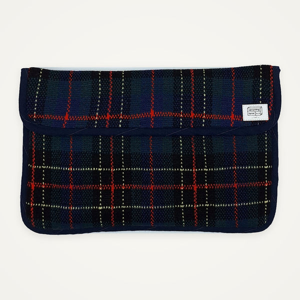 Highland Check 15"