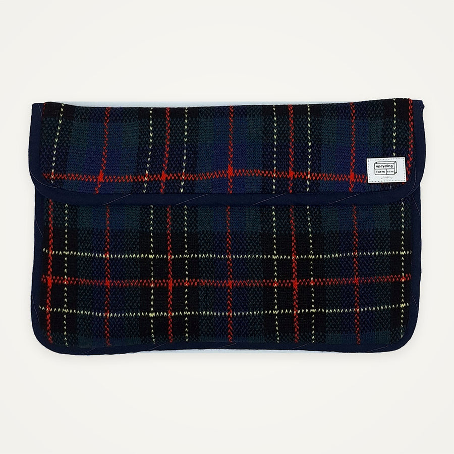 Highland Check 15"