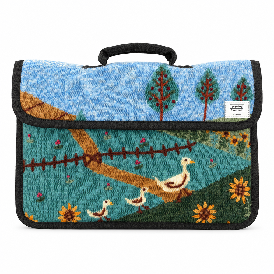 Countryside Ducks 15"