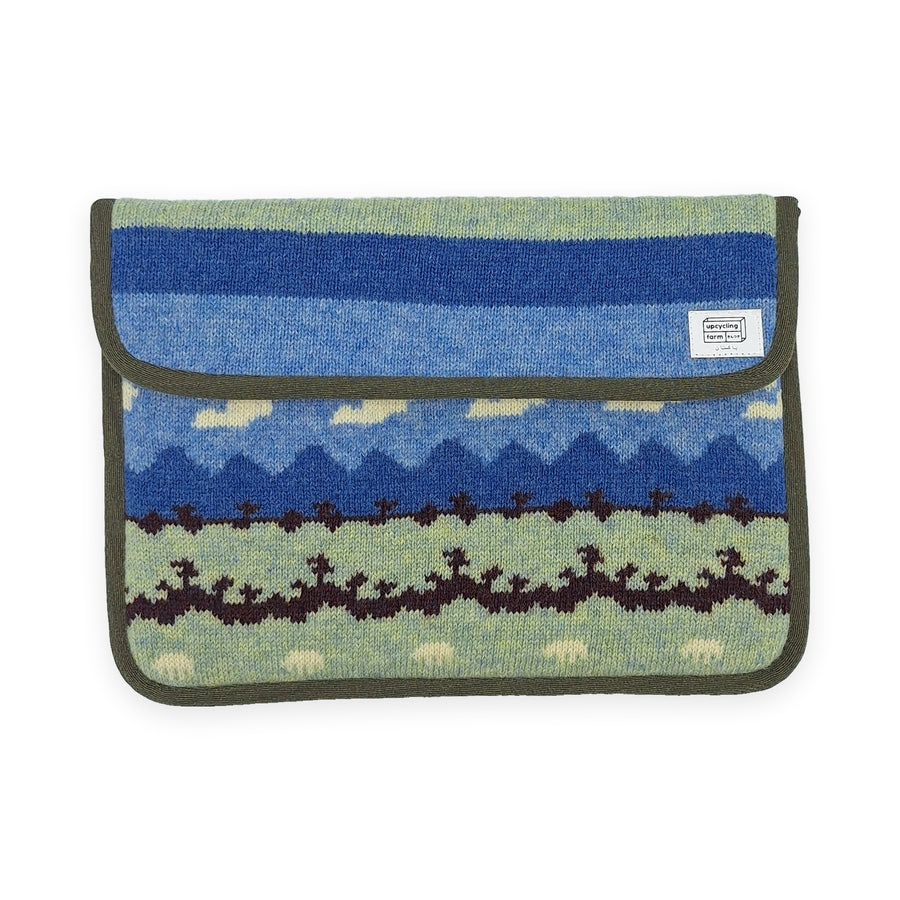 Highland Sky Sleeve 14"