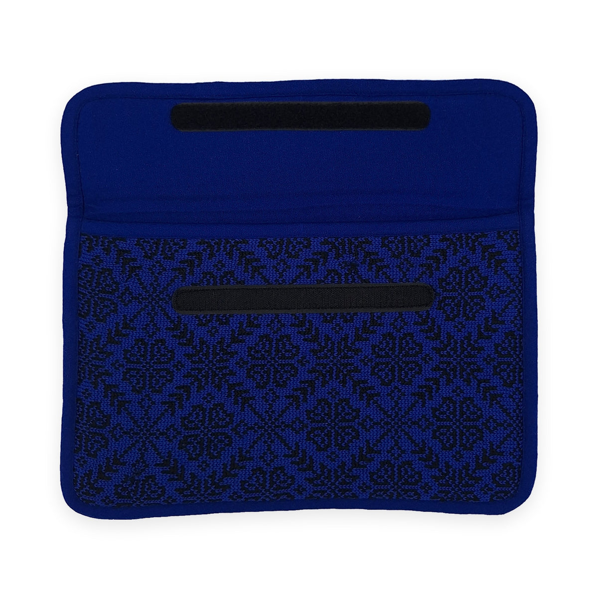 Cobalt Geometric 15"