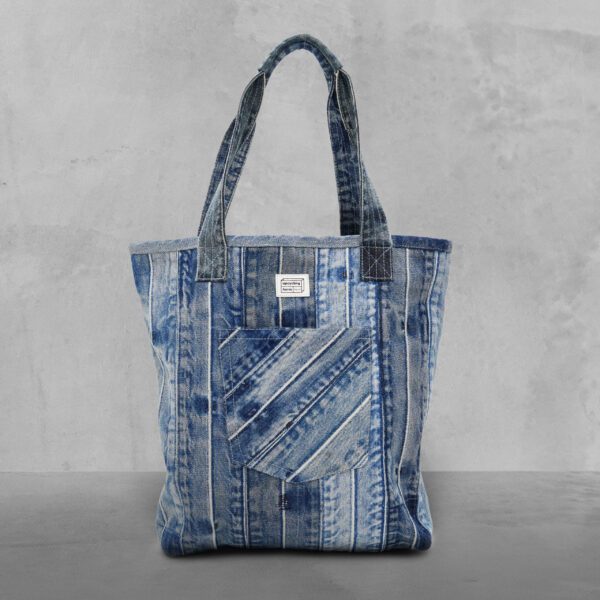Ocean Chevron Tote